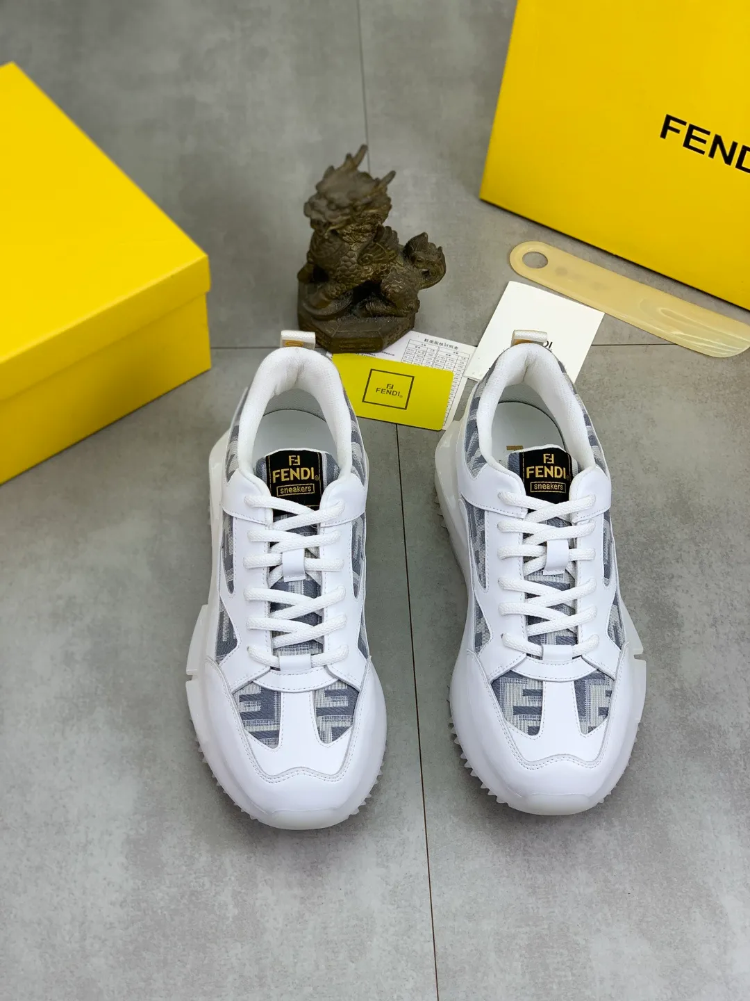 ​Men's shoes 💰P460 💰[New style] little monster 🆘 New FENDI (Fendi) new style 🕶️🕶️Simple routing effect, showing an elegant and cool driving shoe 🎬Using imported calfskin + first-layer pigskin lining🐂Excellent material🎬Detailed workmanship 🤗Comfortable foot feel➰➰. ​Pair it with any outfit to show your taste and temperament, low-key luxury ♻️Design ​simple and elegant ​noble and fashionable 🍃​Very loved and favored by trendy men 💓❤️size: 38-44 2️⃣colors available